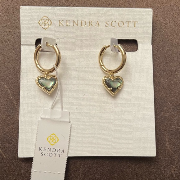Kendra Scott Jewelry - NWT Kendra Scott Heart Huggie Earrings